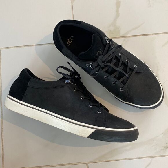 UGG Other - Sz 11 Ugg mens black Brock II WP